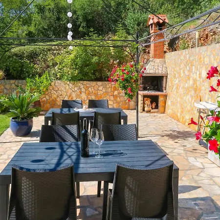 Apartmán Chantal-2 By Interhome